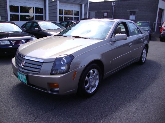 Cadillac CTS 2004 photo 2