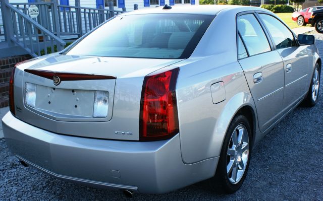 Cadillac CTS 2004 photo 9