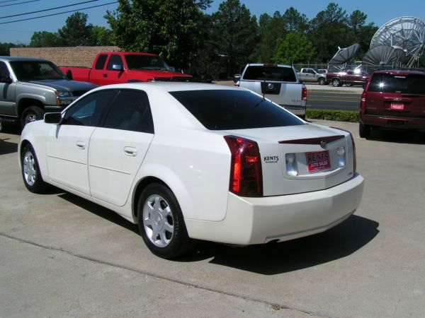 Cadillac CTS 2004 photo 2