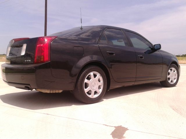 Cadillac CTS 2004 photo 1