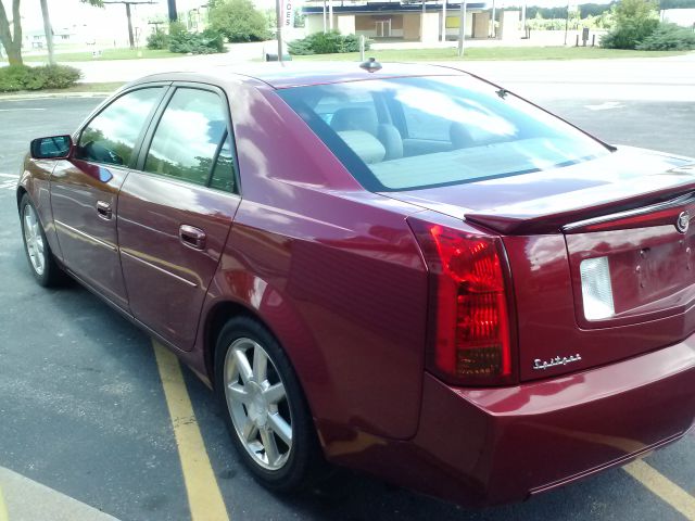 Cadillac CTS 2004 photo 2