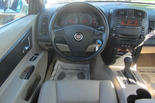 Cadillac CTS 2004 photo 16