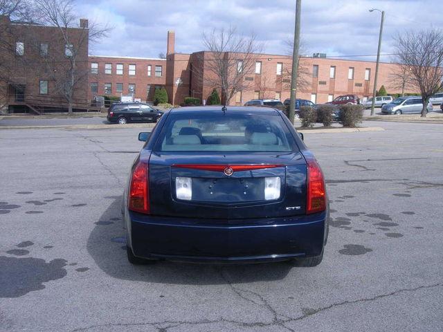 Cadillac CTS 2005 photo 2