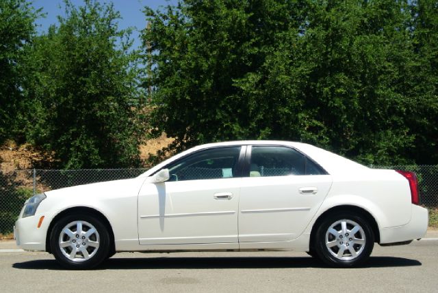 Cadillac CTS 2005 photo 12