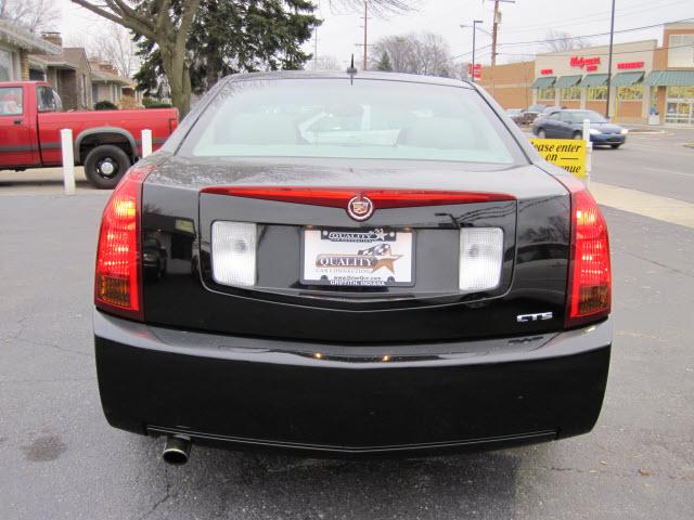 Cadillac CTS 2005 photo 2