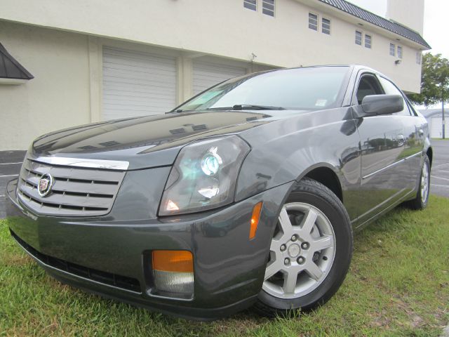 Cadillac CTS 2005 photo 2