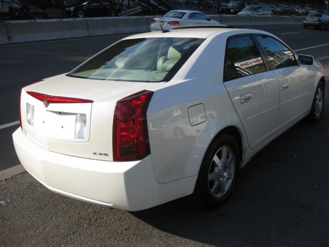 Cadillac CTS 2005 photo 2