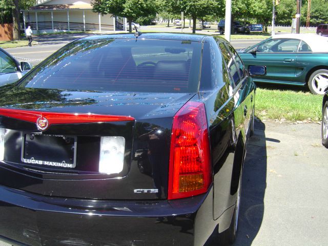 Cadillac CTS 2005 photo 2