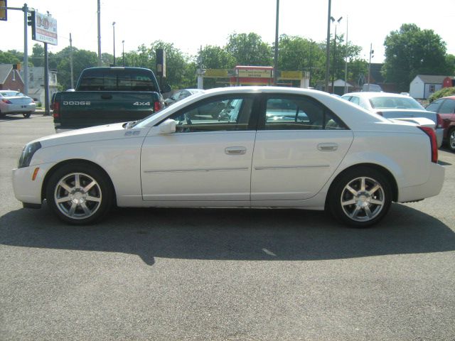 Cadillac CTS 2005 photo 2