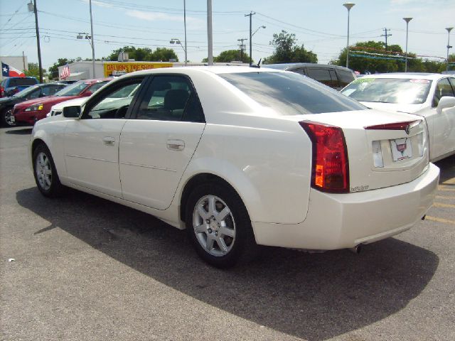 Cadillac CTS 2005 photo 2