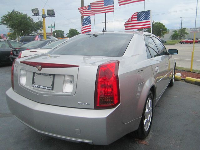 Cadillac CTS 2005 photo 10