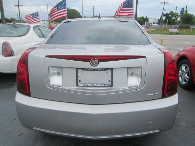 Cadillac CTS 2005 photo 9