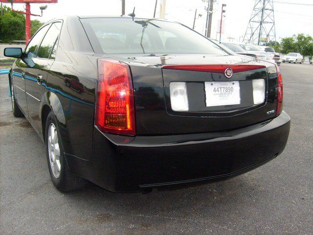 Cadillac CTS 2005 photo 2