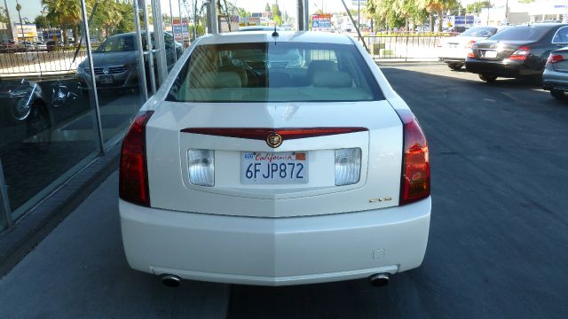 Cadillac CTS 2005 photo 11