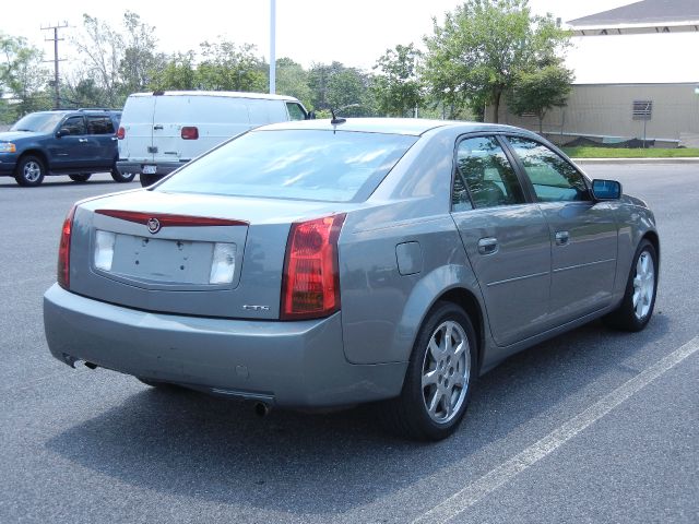 Cadillac CTS 2005 photo 11