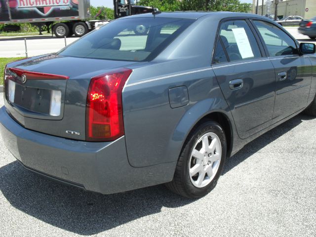 Cadillac CTS 2005 photo 2