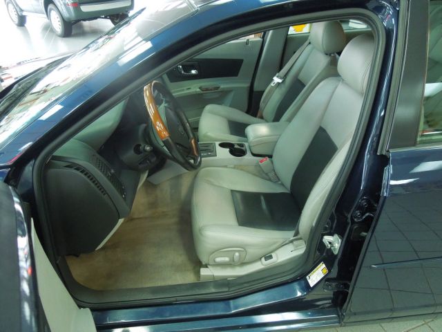 Cadillac CTS 2005 photo 2