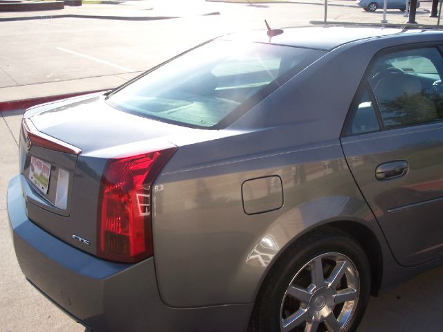 Cadillac CTS 2005 photo 1