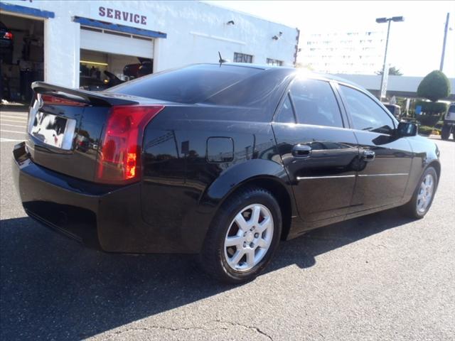 Cadillac CTS 2005 photo 2