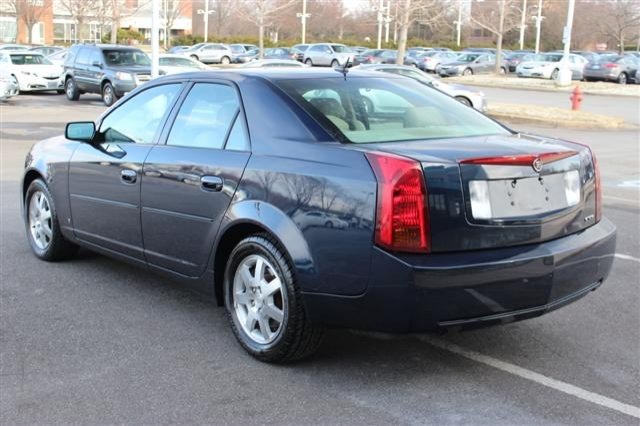 Cadillac CTS 2006 photo 2