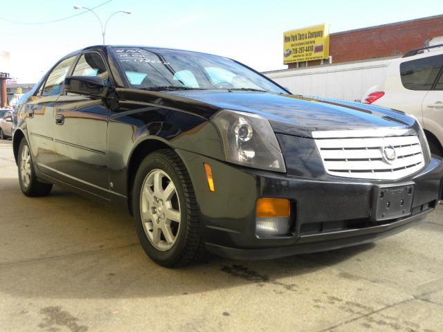 Cadillac CTS 2006 photo 2