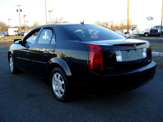 Cadillac CTS 2006 photo 2