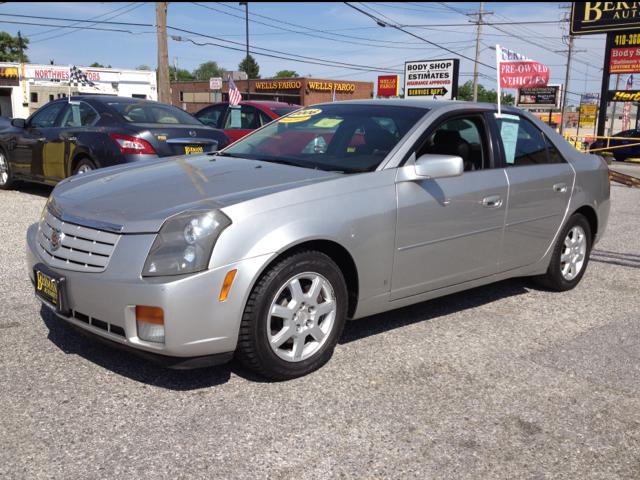 Cadillac CTS Base Unspecified