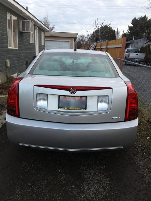 Cadillac CTS Unknown Sedan