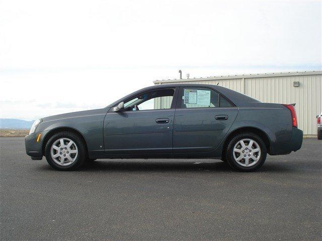 Cadillac CTS Unknown Sedan