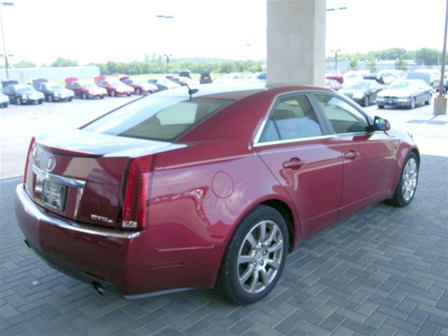 Cadillac CTS 2008 photo 2