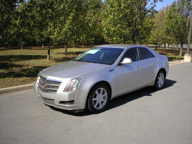 Cadillac CTS Base Sedan