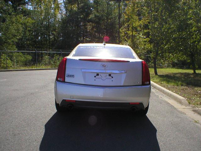 Cadillac CTS 2008 photo 2