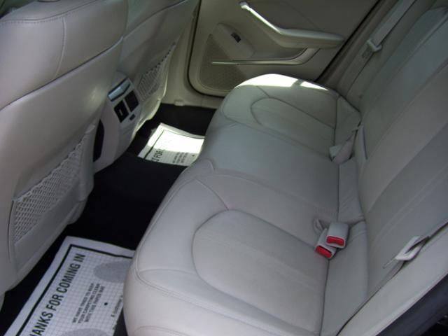 Cadillac CTS 2008 photo 2