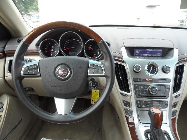 Cadillac CTS 2009 photo 10