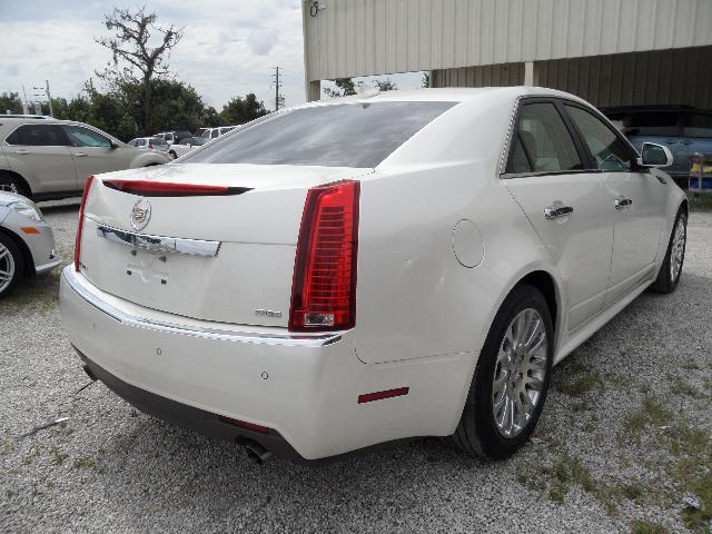 Cadillac CTS 2010 photo 4