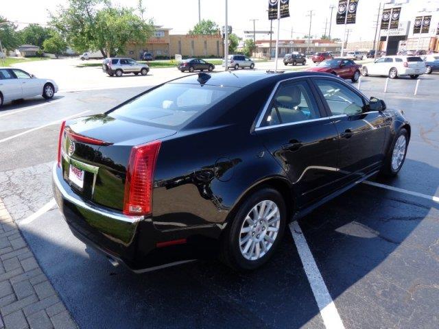 Cadillac CTS 2010 photo 2