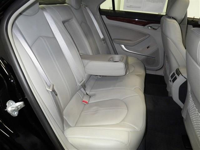 Cadillac CTS 2010 photo 50