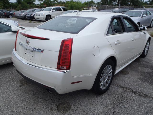 Cadillac CTS Base Sedan