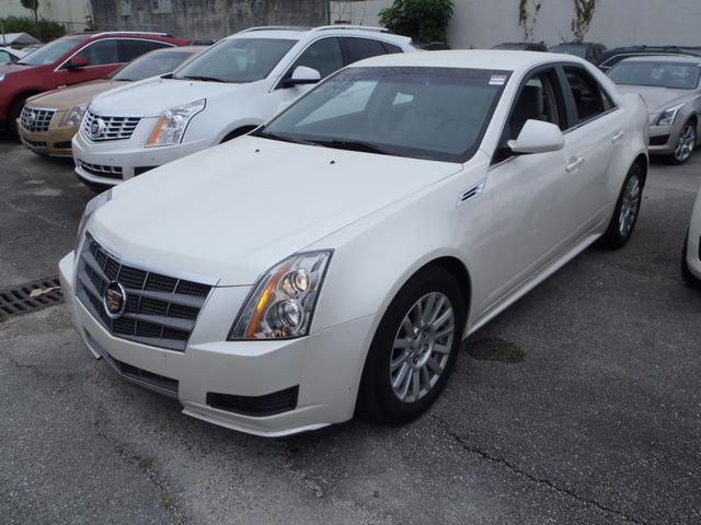 Cadillac CTS 2010 photo 1