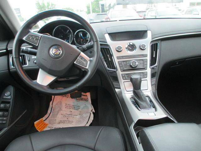 Cadillac CTS 2010 photo 2