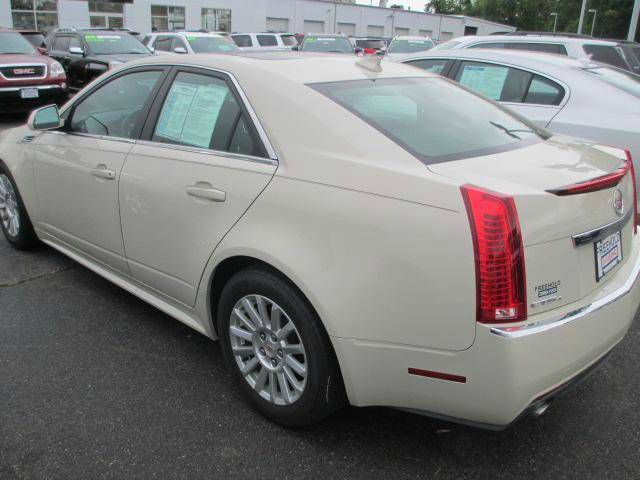 Cadillac CTS 2010 photo 6