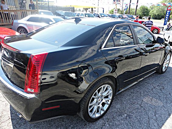 Cadillac CTS 2010 photo 2