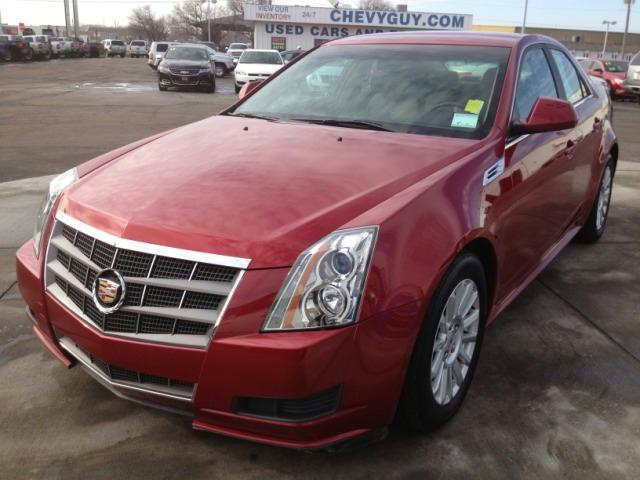 Cadillac CTS 2010 photo 2