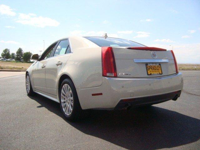 Cadillac CTS 2010 photo 1