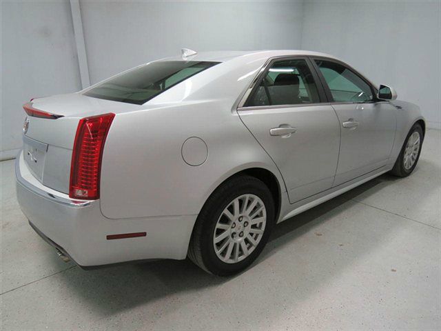 Cadillac CTS 2010 photo 2