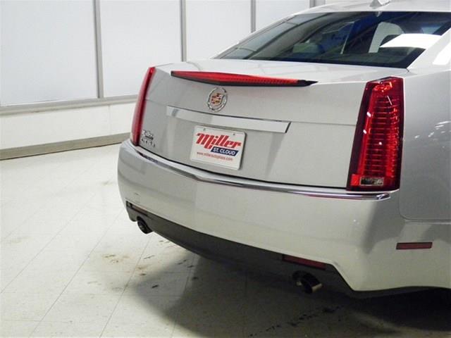 Cadillac CTS 2010 photo 1