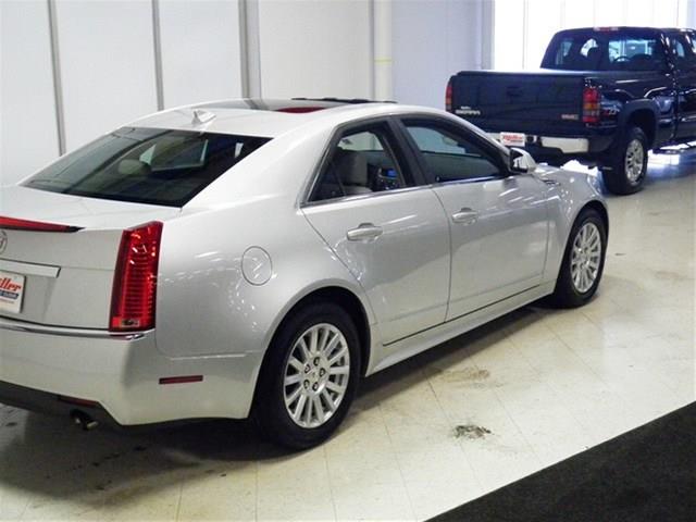 Cadillac CTS 2010 photo 30