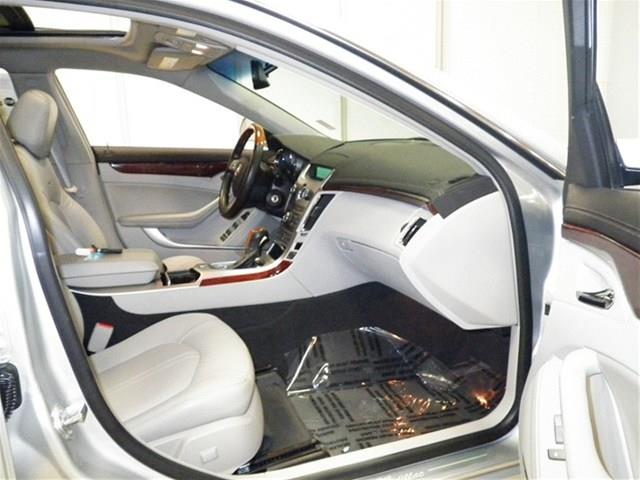 Cadillac CTS 2010 photo 35