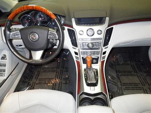 Cadillac CTS 2010 photo 42