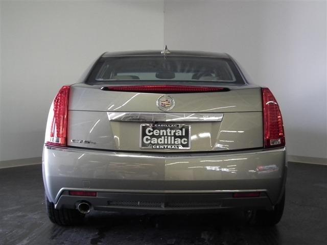 Cadillac CTS 2011 photo 4